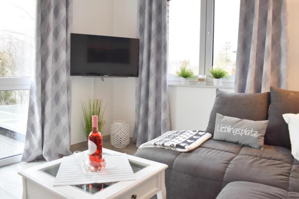Ferienwohnung Ostseetraum シャルボイツ エクステリア 写真